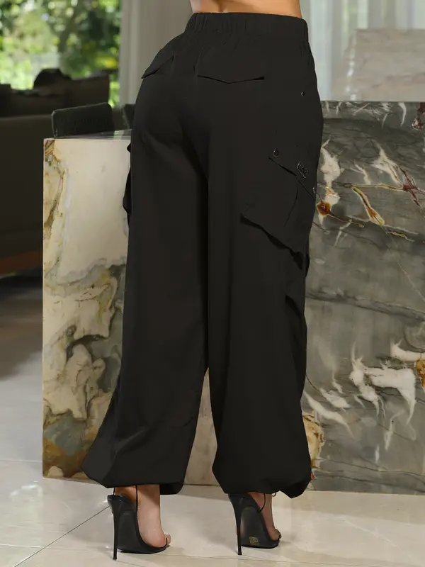Calça Parachutes Fashion e Versátil com Bolsos Cargos Empório Pit Bull