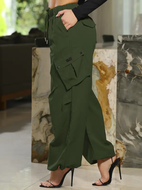 Calça Parachutes Fashion e Versátil com Bolsos Cargos Empório Pit Bull