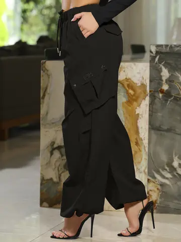 Calça Parachutes Fashion e Versátil com Bolsos Cargos Empório Pit Bull