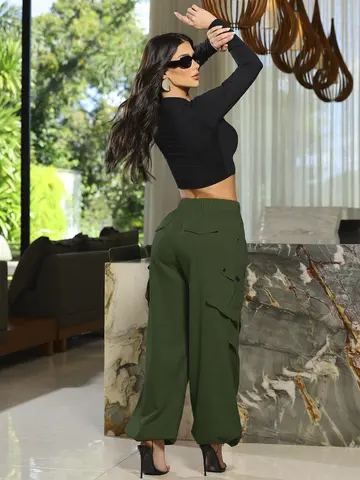 Calça Parachutes Fashion e Versátil com Bolsos Cargos Empório Pit Bull