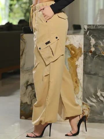 Calça Parachutes Fashion e Versátil com Bolsos Cargos Empório Pit Bull