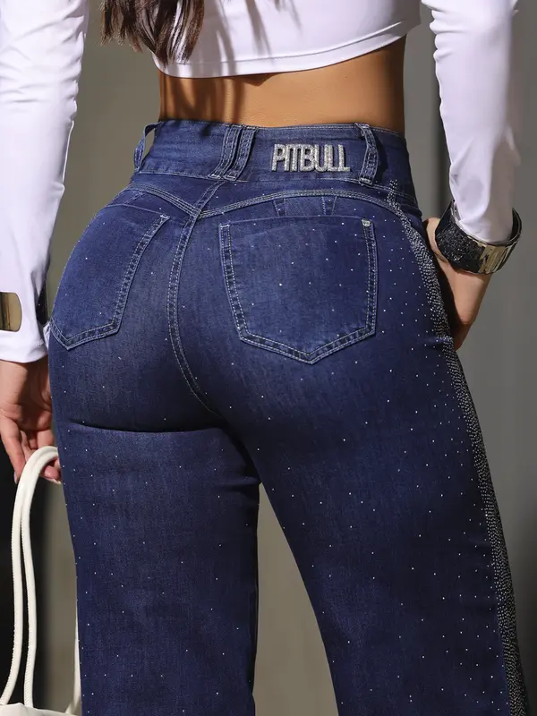 Calça Wide Leg Conceito Fashion com Detalhes em Pedrarias Pit Bull Jeans Premium
