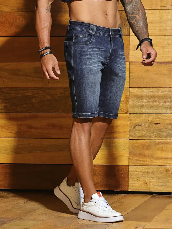 Bermuda Masculina Estilosa e Casual com Lavado Escuro Pit Bull Jeans Luxo