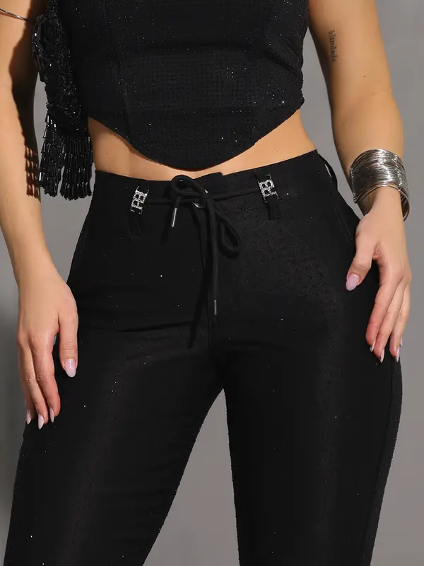 Calça Jogger Conceito Fashion e Sofisticada com Pedrarias Pit Bull Jeans Premium