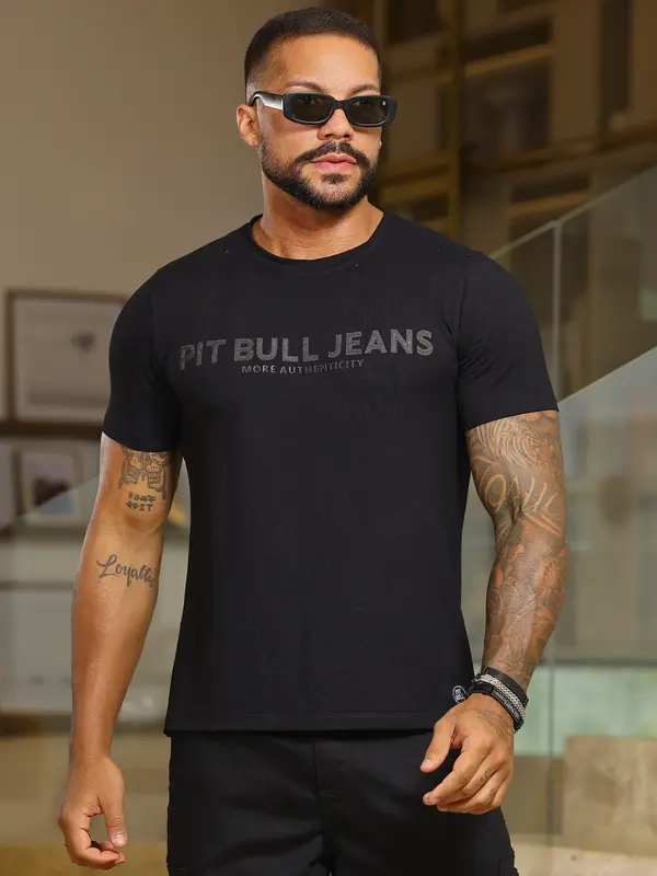 Camiseta Gola O Autêntica e Casual com Estampa em Relevo Pit Bull Jeans Luxo
