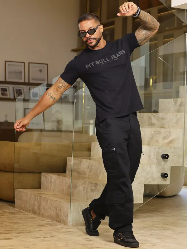 Camiseta Gola O Autêntica e Casual com Estampa em Relevo Pit Bull Jeans Luxo
