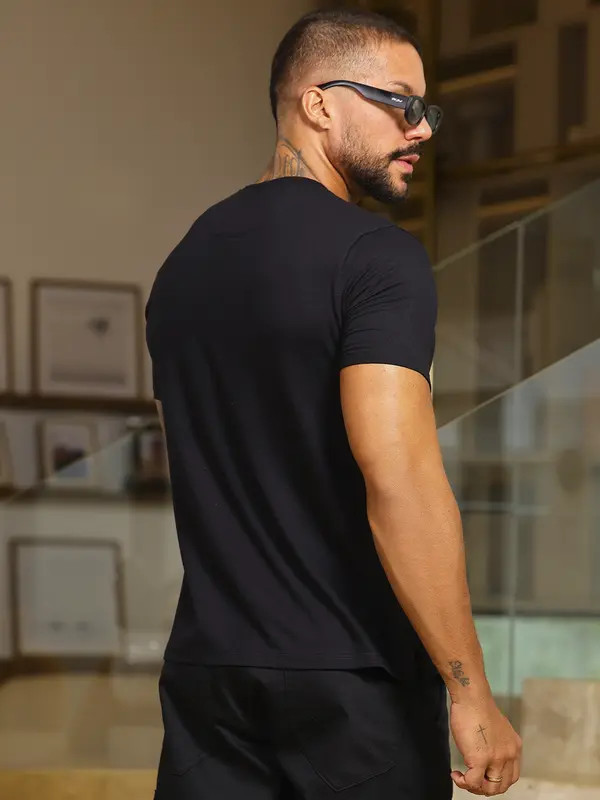 Camiseta Gola O Autêntica e Casual com Estampa em Relevo Pit Bull Jeans Luxo