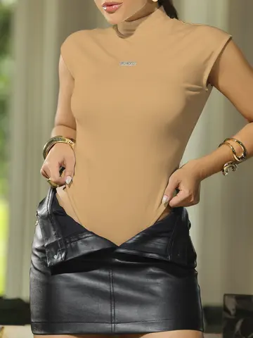 Body Gola Alta Elegante e Casual com Modelagem Ajustada Empório Pit Bull