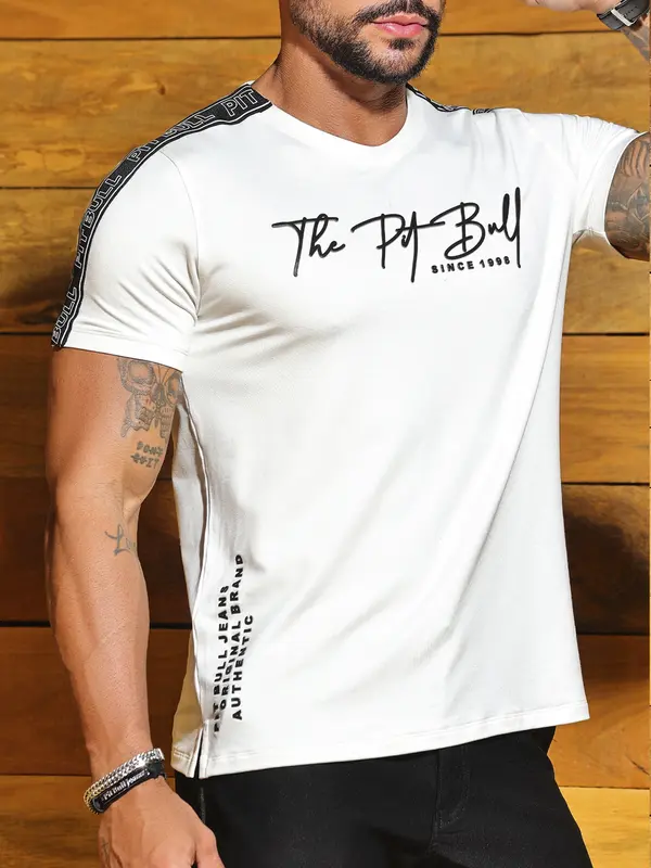 Camiseta Masculina Autêntica com Estampa em Relevo e Detalhes nos Ombros Pit Bull Jeans Luxo