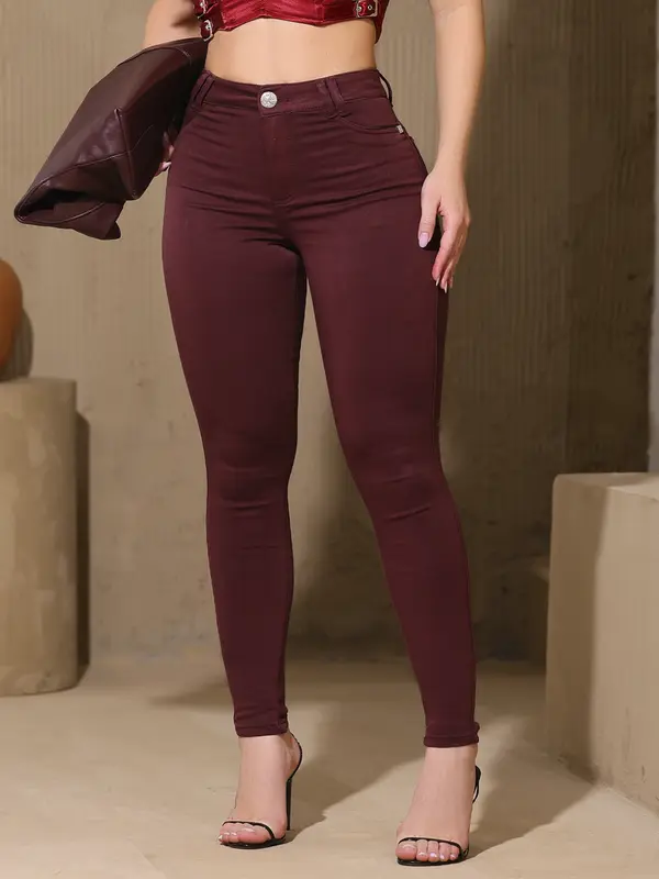 Calça Hot Pants Color Estilosa e Versátil com Modelagem Ajustada Pit Bull Jeans Premium