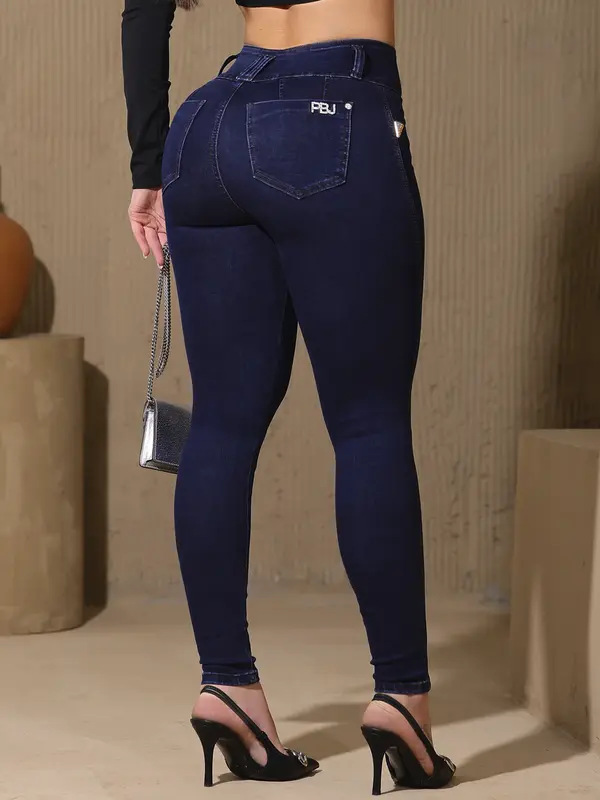 Calça Hot Pants Fashion e Versátil com Modelagem Ajustada Pit Bull Jeans Premium