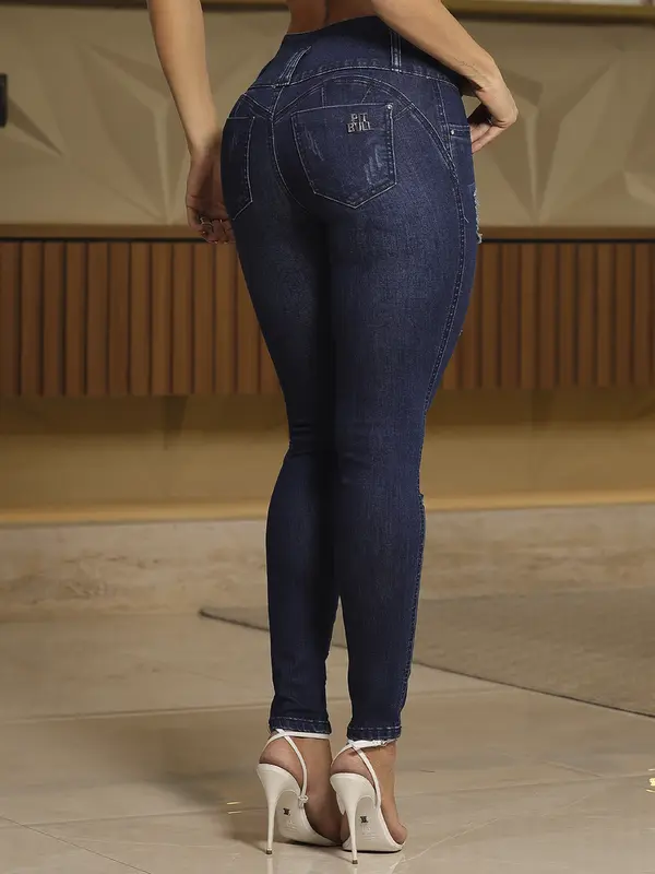 Calça Skinny Cós Largo Estilosa e Modeladora com Detalhes Destroyeds Pit Bull Jeans Premium