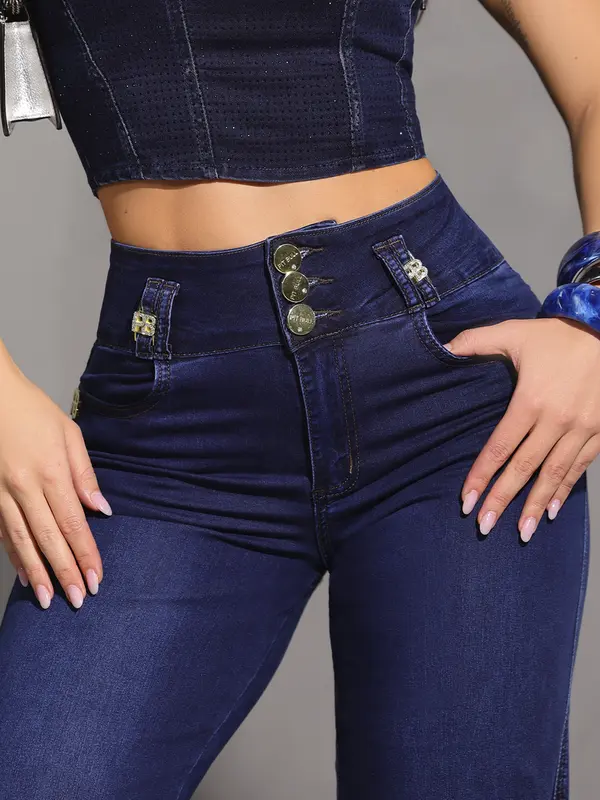 Calça Wide Leg Cós Largo Sofisticada e Casual com Lavado Médio Pit Bull Jeans Premium