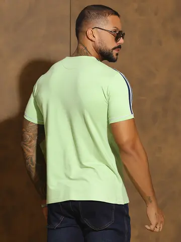 Camiseta Masculina Gola V Estilosa e Verstátil com Escrita em Relevo Pit Bull Jeans Luxo