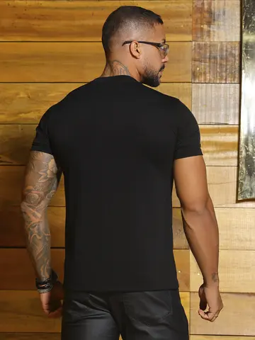 Camiseta Masculina Gola O Sofisticada e Casual com Estampa Frontal Pit Bull Jeans Luxo