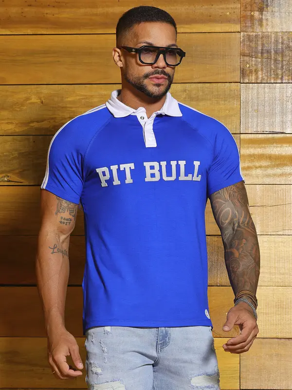 Camiseta Gola Polo Sofisticada e Casual com Estampa em Relevo Pit Bull Jeans Luxo