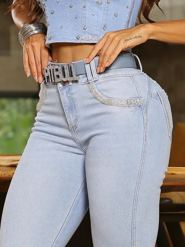 Calça Skinny Sofisticada e Modeladora com Cinto Personalizado Pit Bull Jeans Luxo