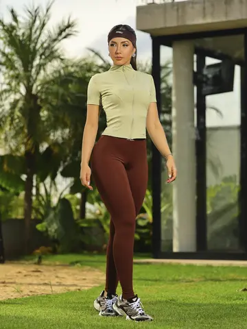 Blusa Gola Alta Versátil e Confortável com Estilo Esportivo Pit Bull Jeans Fitness