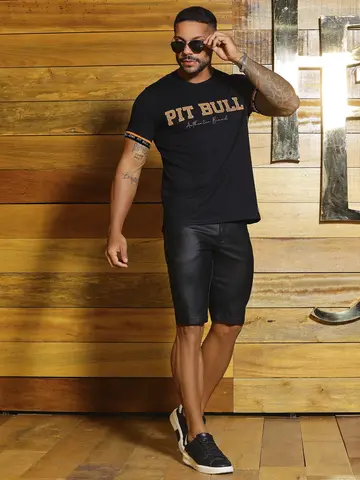 Camiseta Gola O Autêntica com Estampa em Relevo e Mangas Personalizadas Pit Bull Jeans Luxo