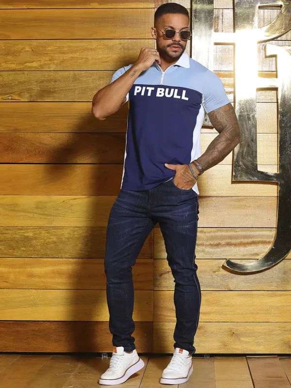 Camiseta Gola Polo Estilosa e Casual com Estampa em Relevo Pit Bull Jeans Luxo