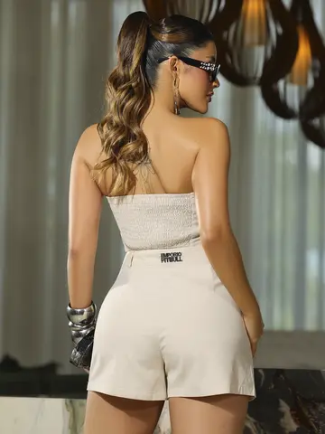 Conjunto Top Tomara que Caia e Short Alfaiataria Estiloso com Toque Elegante Empório Pit Bull