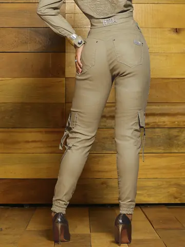Calça Jogger Color Sofisticada com Detalhes de Correntes Pit Bull Jeans Luxo