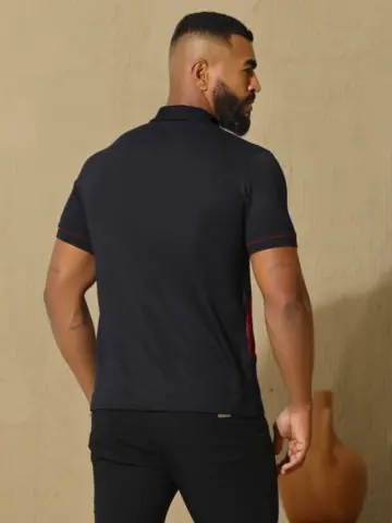 Polo Masculina Elegante e Estilosa com Estampa em Relevo Pit Bull Jeans Luxo
