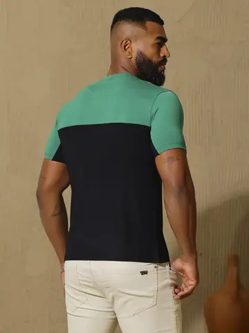 Camiseta Gola O Estilosa e Versátil com Estampa em Relevo Pit Bull Jeans Luxo
