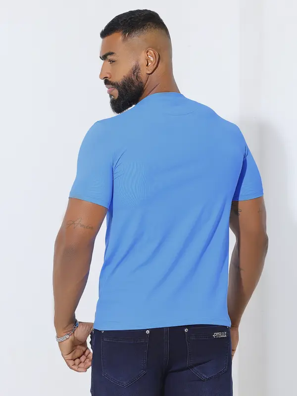 Camiseta Gola O Casual e Confortável com Estampa em Relevo Pit Bull Jeans Luxo