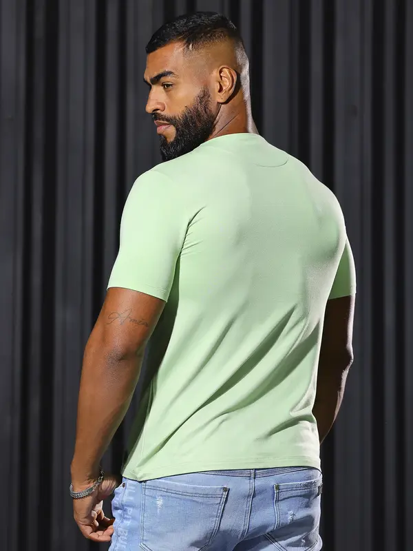 Camiseta Gola O Autêntica e Casual com Estampa em Relevo Pit Bull Jeans Luxo