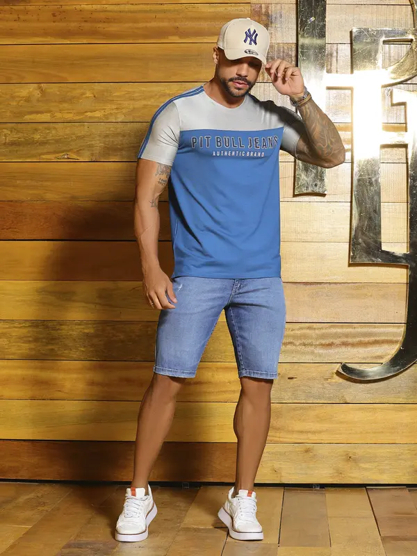 Camiseta Gola O Autêntica e Estilosa com Estampa Metalizada Pit Bull Jeans Luxo