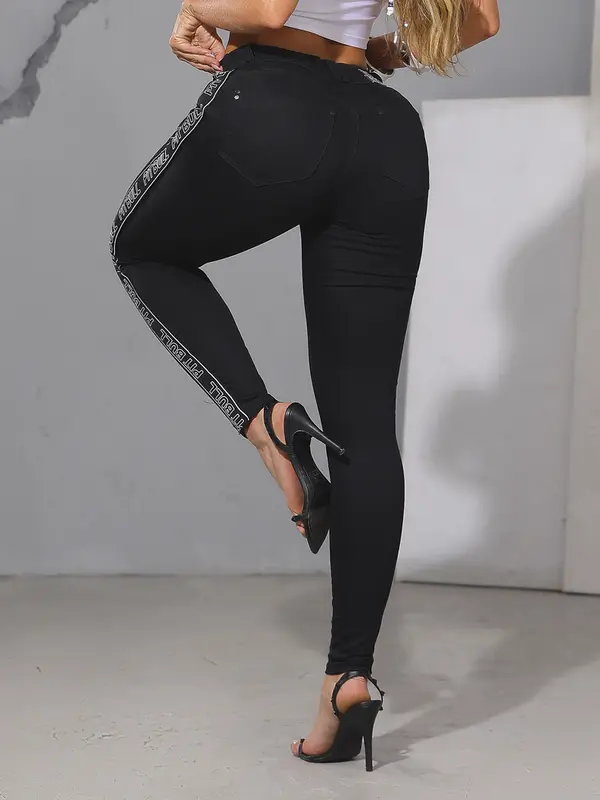 Calça Skinny com Laterais Personalizadas Pit Bull Jeans Luxo