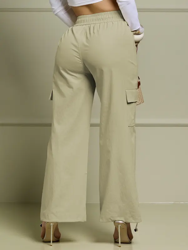 Calça Feminina Cargo com Amarração e Bolsos Funcionais Empório Pit Bull