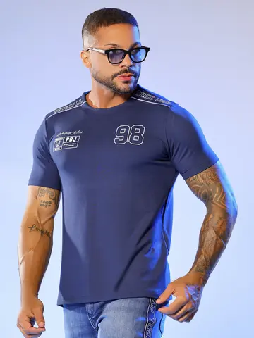 Camiseta Masculina com Estampas em Relevo Pit Bull Jeans