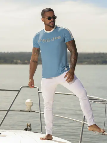Camiseta Gola O Estilosa e Autêntica com Estampa em Relevo Pit Bull Jeans Luxo