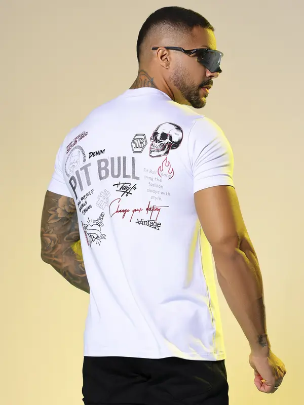Camiseta Masculina com Estampa em Relevo e Foil Pit Bull Jeans Luxo