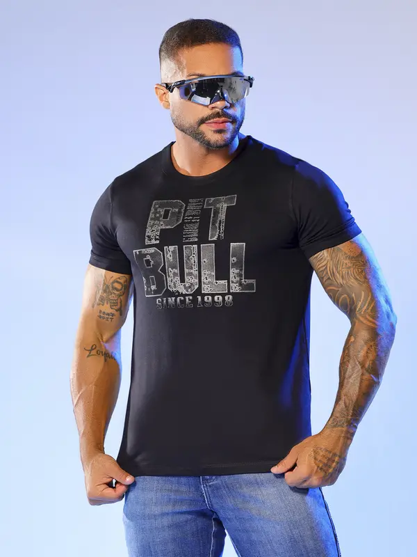 Camiseta Masculina com Estampa Pit Bull em Relevo Pit Bull Jeans Luxo