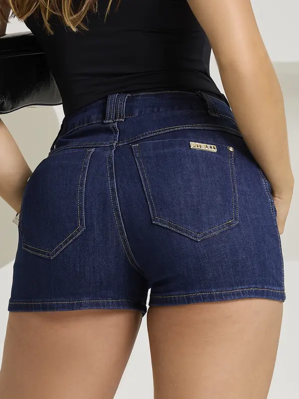 Short Feminino Jeans Com Strass E Detalhes Metálicos Pit Bull Jeans