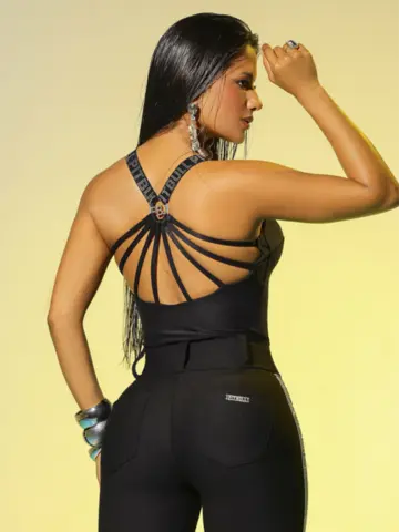 Blusa Sexy Estilosa com Escrita em Relevo e Alças Personalizadas Pit Bull Jeans Luxo
